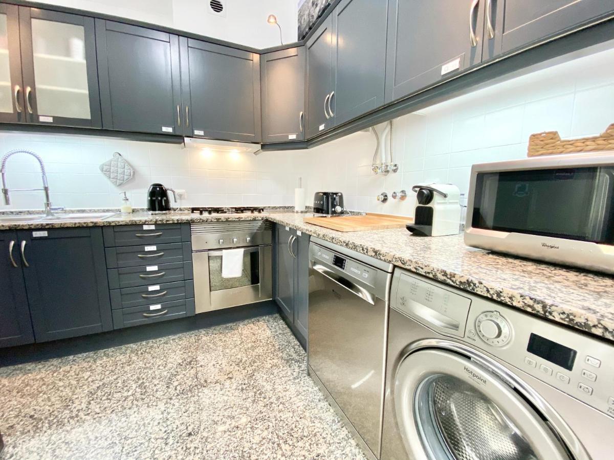 Apartment Luxury Vintage Apartment By Myplaceforyou, At The City Centre Next To Marques De Pombal Lissabon