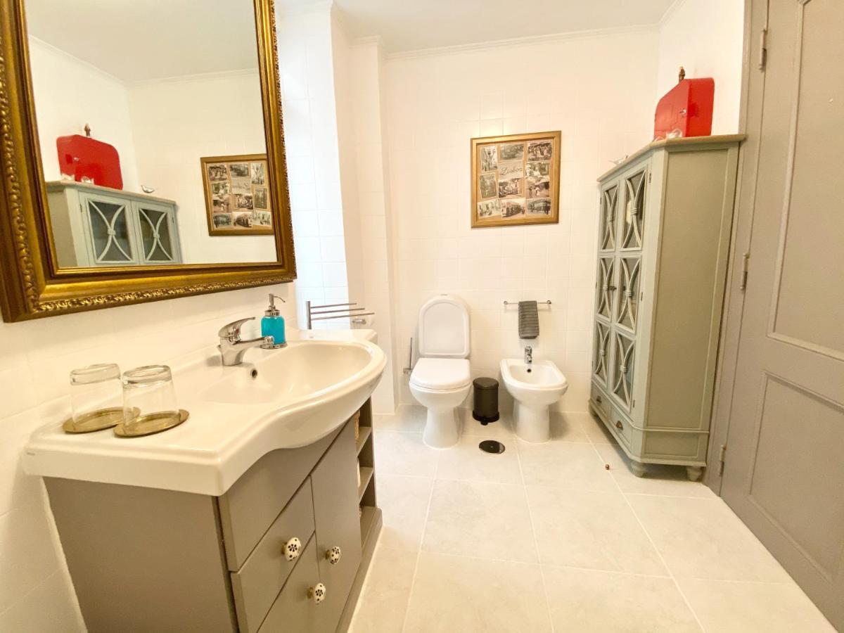Apartment Luxury Vintage Apartment By Myplaceforyou, At The City Centre Next To Marques De Pombal Lissabon